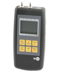 手持式测压仪表"Manoport",带有微处理器、内置压力传感器